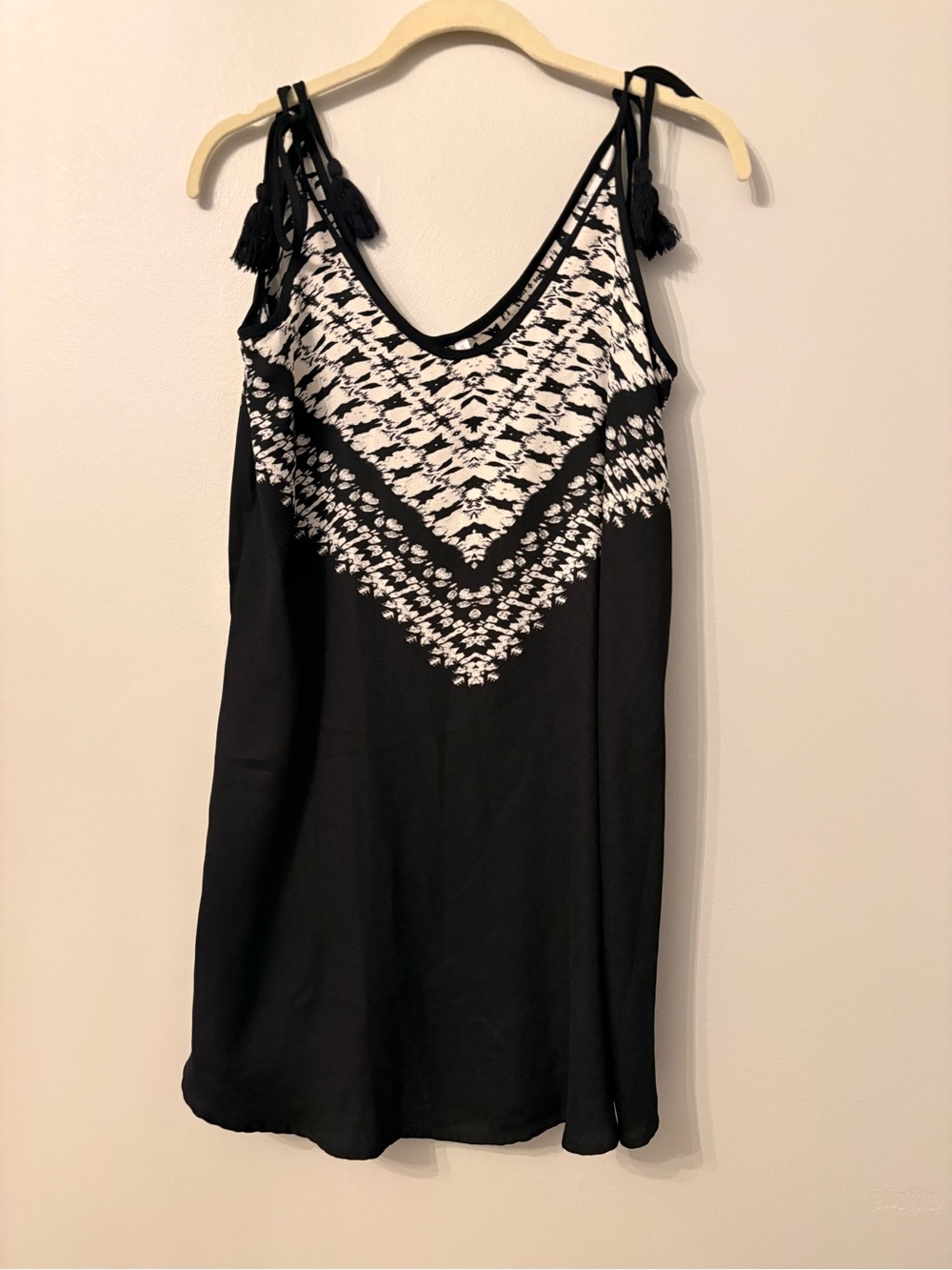 Xhilaration Abstract Mini Dress with Tie Tassel Straps Black & White in Small